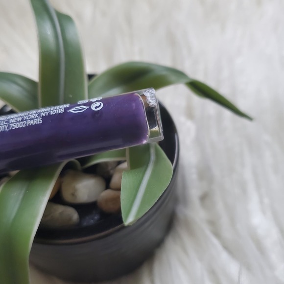 Covergirl Melting Pout Matte Lipstick Virgo #318 - Picture 4 of 5